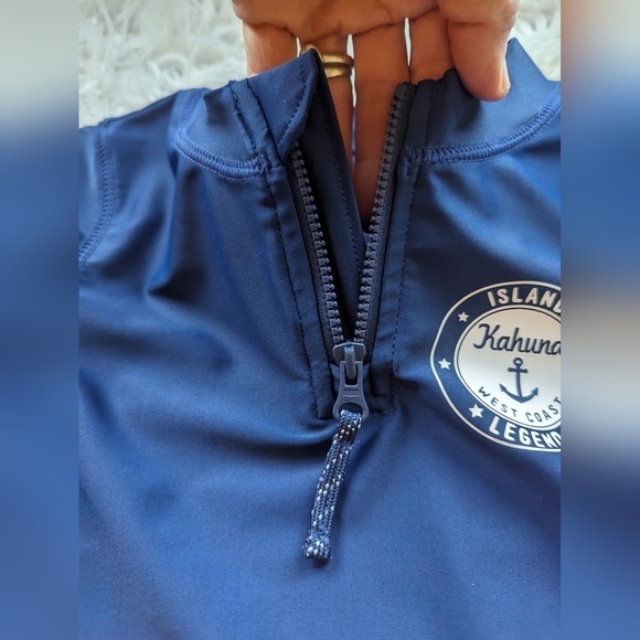 Like New Carter's Quarter Zip Jacket | Big Kahuna Surfing Design | Size 18-24M | - Picture 3 of 6